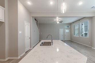 Building Photo - 5543 Purple Meadow Ln