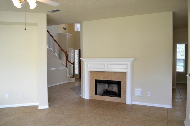 Building Photo - 18814 Park Key Cir