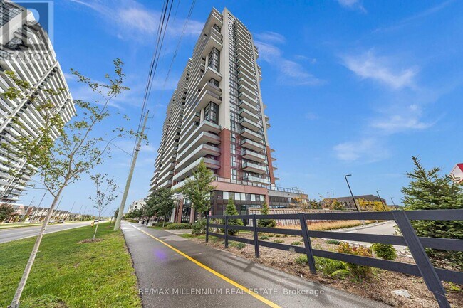 Building Photo - 2550-2550 Simcoe St N