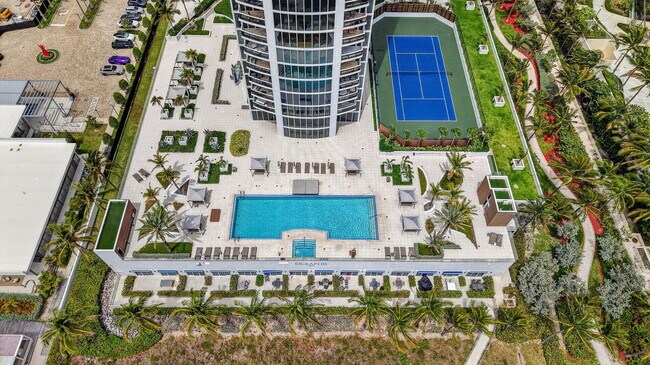 Foto del edificio - 18911 Collins Ave