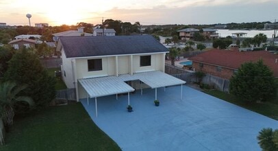 Building Photo - 723 Sailfish Dr