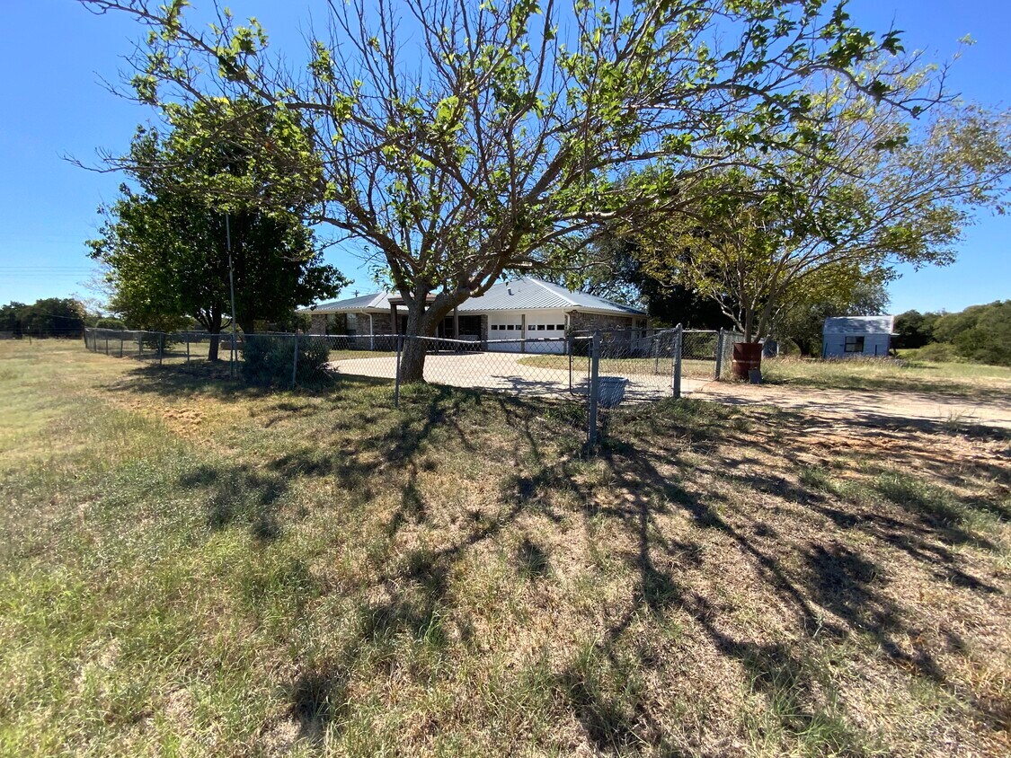 Primary Photo - 6701 Zion Hill Rd
