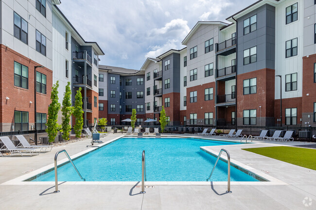 Building Photo - The Crockett Apartments