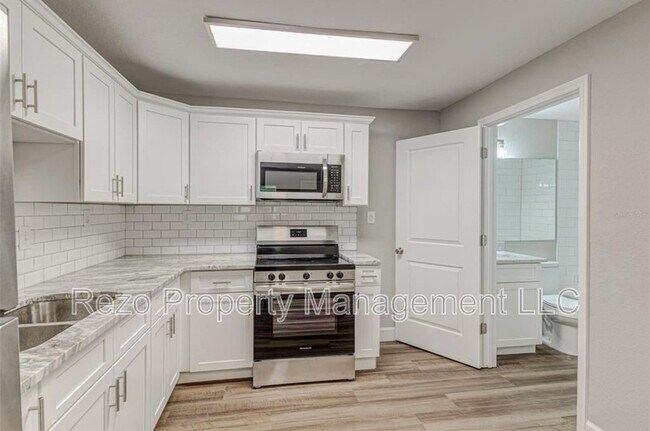 Foto del edificio - 701 N Vermont Ave