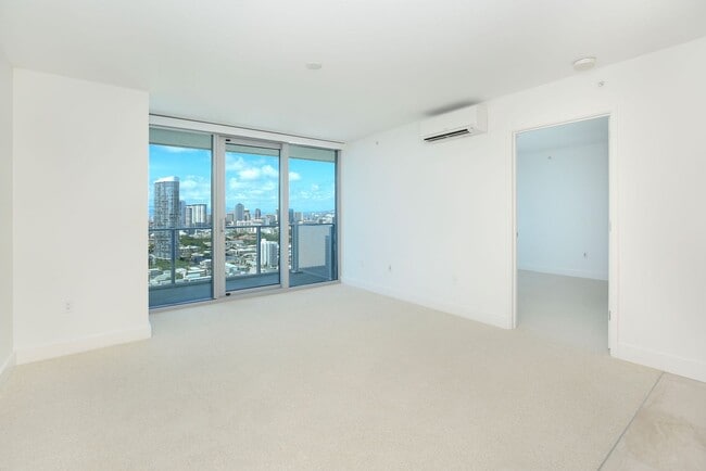 Building Photo - Azure 2502 - Convenient & Urban Living!