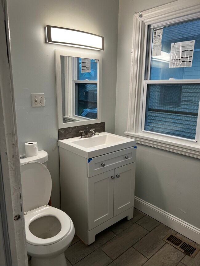 467 Wyoming Ave Unit 2, Buffalo, NY 14215 467 Wyoming Ave Buffalo, NY