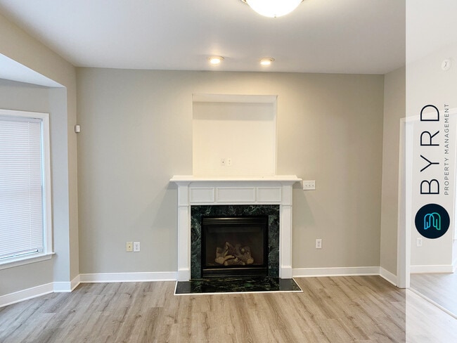 Foto del edificio - 1721 Lakeview Ave