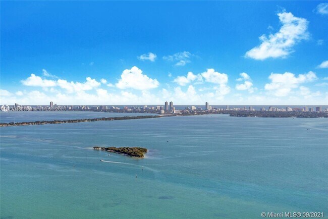 Foto del edificio - 1750 N Bayshore Dr