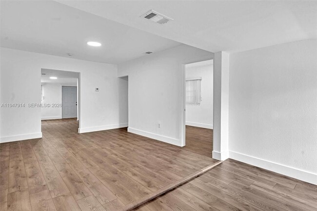 Building Photo - 2636 SW 29th Ct