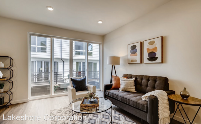 Building Photo - 3 br, 2 bath House - 7120B Beacon Ave S