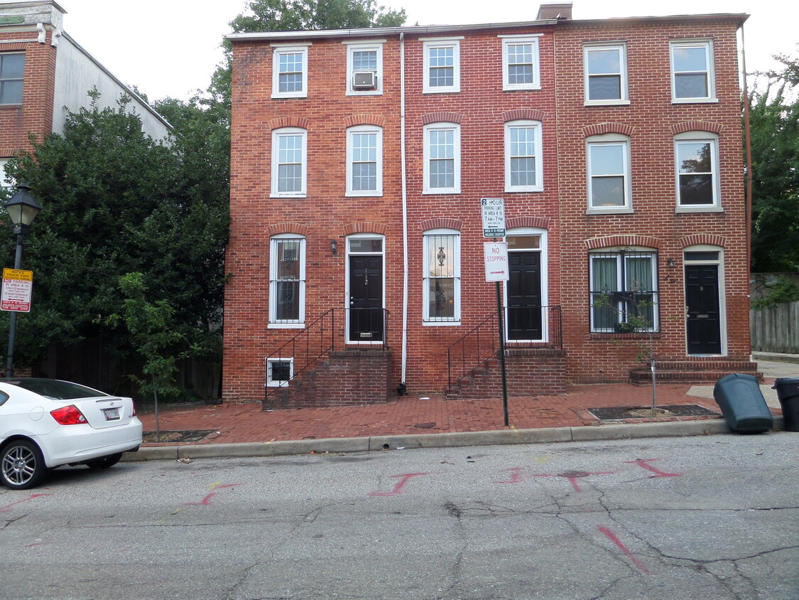 112 Scott St. 4BR/3BA TH in Pig Town. HAL... - 112 Scott St.  4BR/3BA TH in Pig Town. HAL...