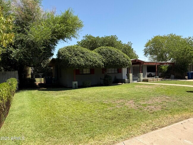 Foto del edificio - 1632 E Hudson Dr