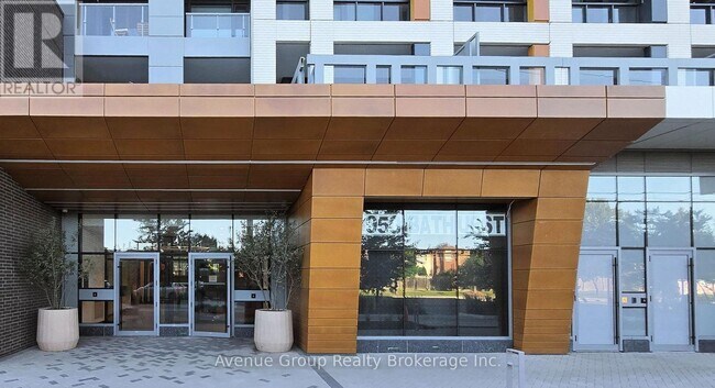 Photo du bâtiment - 7950 Bathurst St