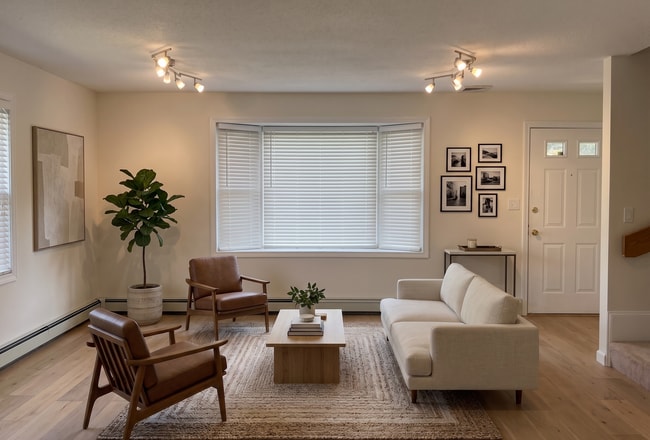 Photo - 275 Boston Ave Townhome