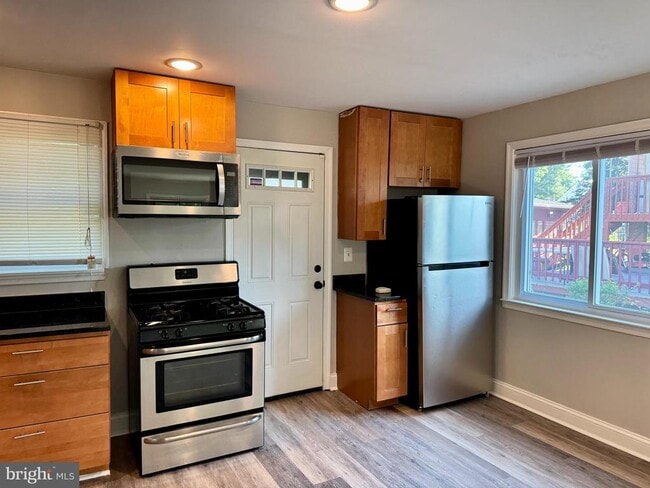 Building Photo - 7204 Glenridge Dr