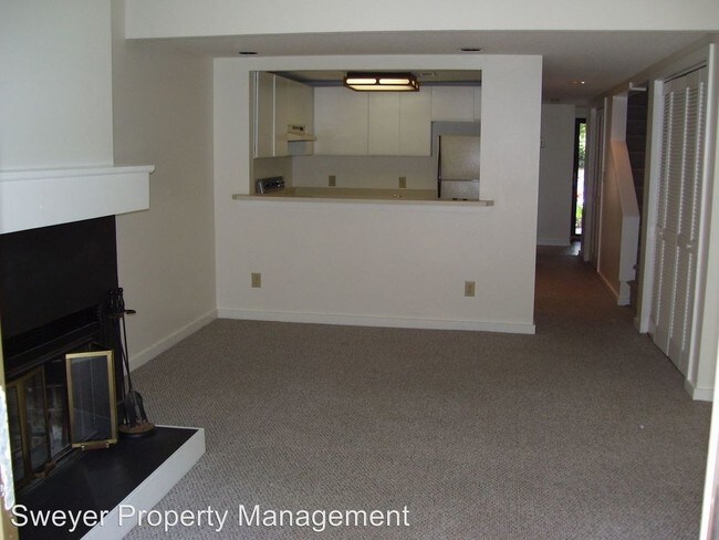 Building Photo - 225 St. Luke Court