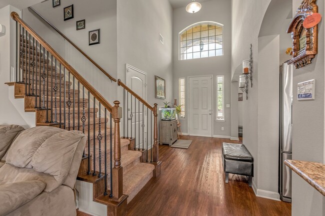 Building Photo - Available August 2026! 4/2.5 in highly desired Castlegate II