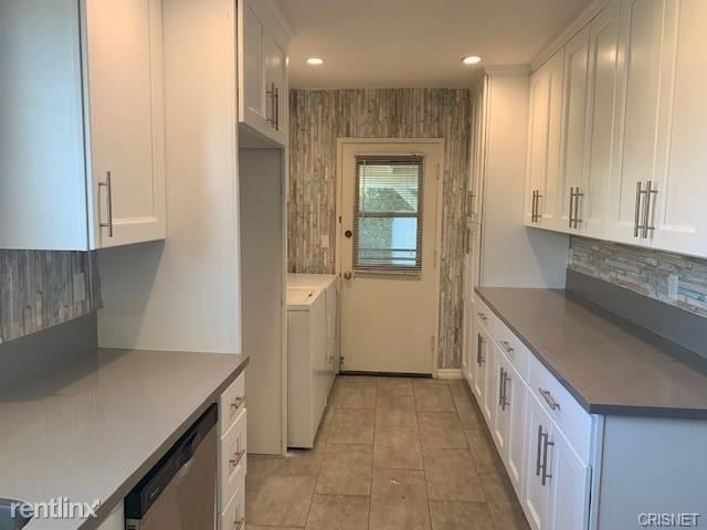 Foto del edificio - 3 br, 2 bath House - 6318 Melvin Ave