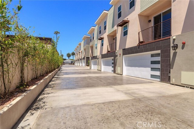 Foto del edificio - 11845 Grevillea Ave