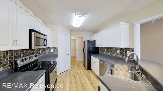 Building Photo - 4 br, 2 bath House - 3256 Riverstone Drive