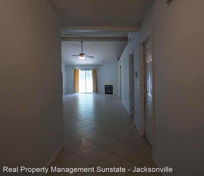 Foto del edificio - 4 br, 2 bath House - 7503 Fawn Lake Drive ...