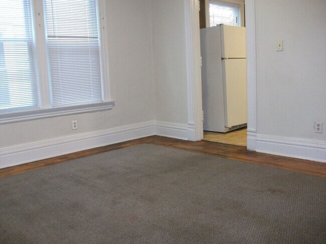 Building Photo - 311 Milton Avenue