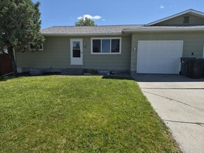Building Photo - 1229 Hawthorne Ln