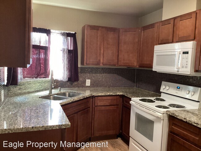 Foto del edificio - 3 br, 2 bath House - 321 E Arcade St