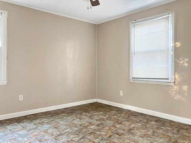 Foto del edificio - 1991 Higdon St