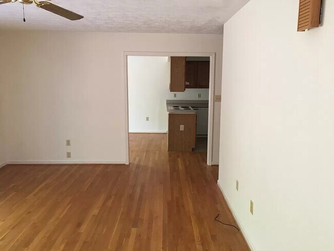 Foto del edificio - 126 W Criser Rd