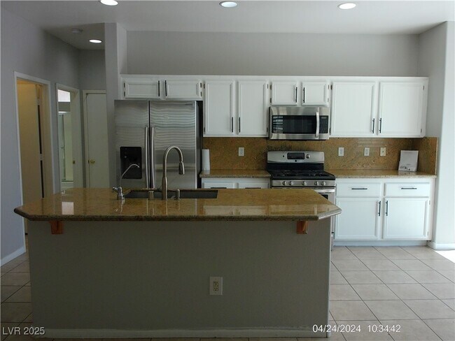 Foto del edificio - 5438 Avent Ferry St