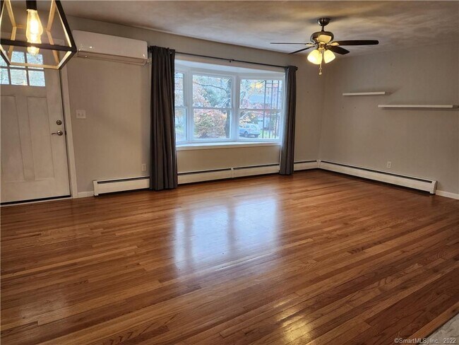 Foto del edificio - 24 Savi Ave