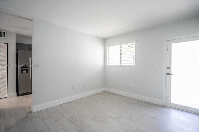 Building Photo - 465 NE 59th St