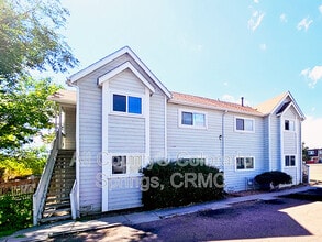 Building Photo - 1010 Mazatlan Cir