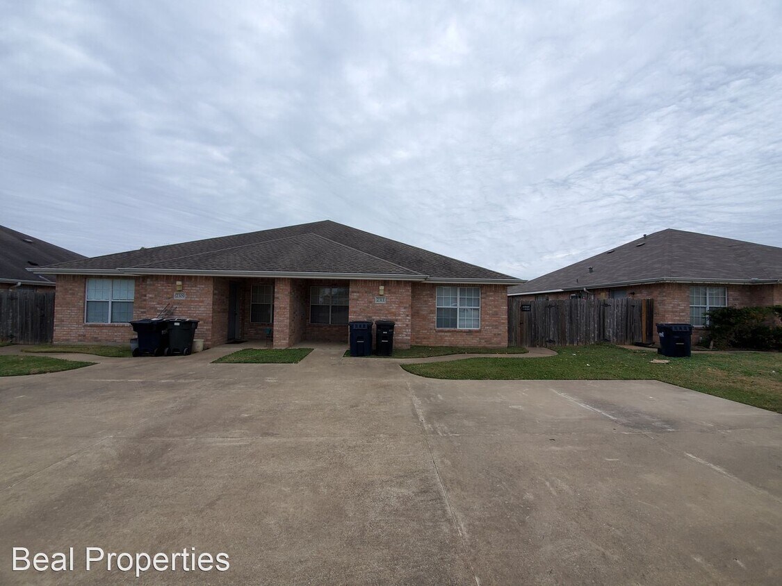 Primary Photo - 3 br, 2 bath House - 2311 Pronghorn Ln