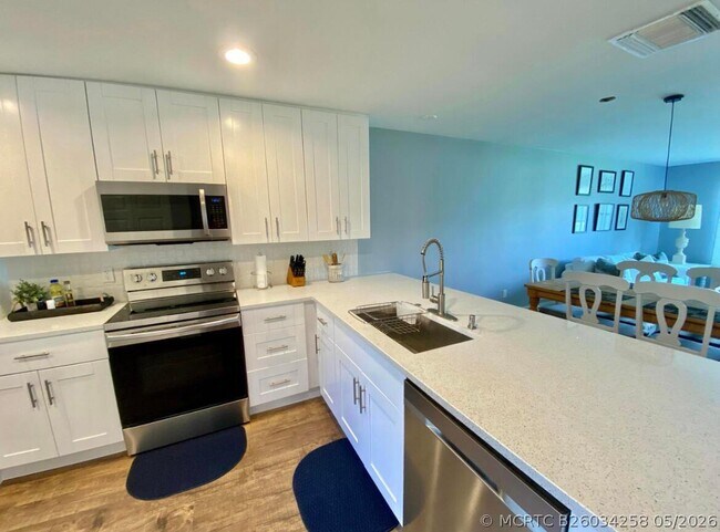 Foto del edificio - 13055 Albright Ct
