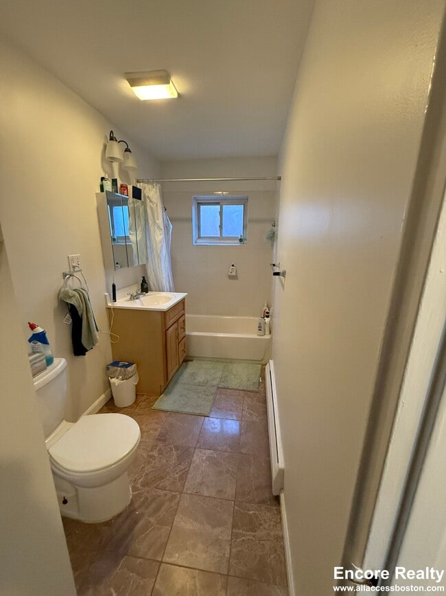 Building Photo - 69 Chiswick Rd