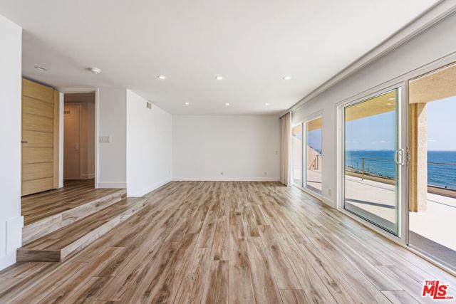 Foto principal - 18055 Coastline Dr