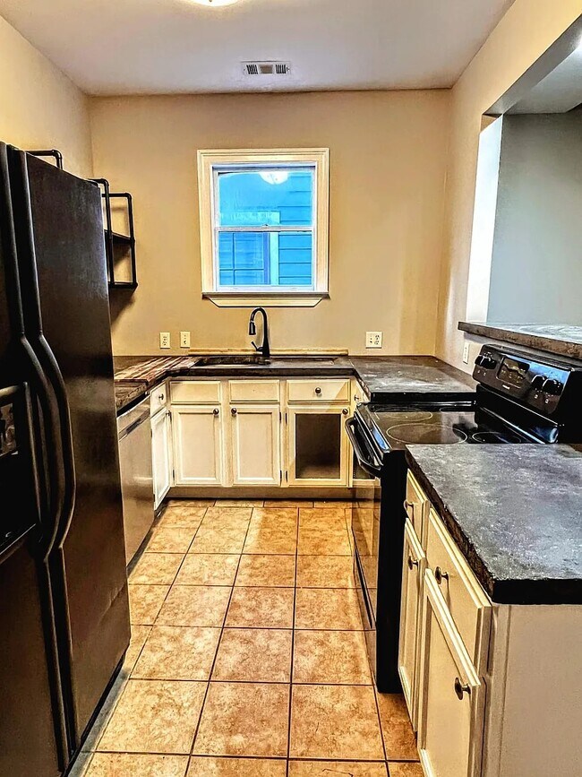 Foto del edificio - 408 E 31st St