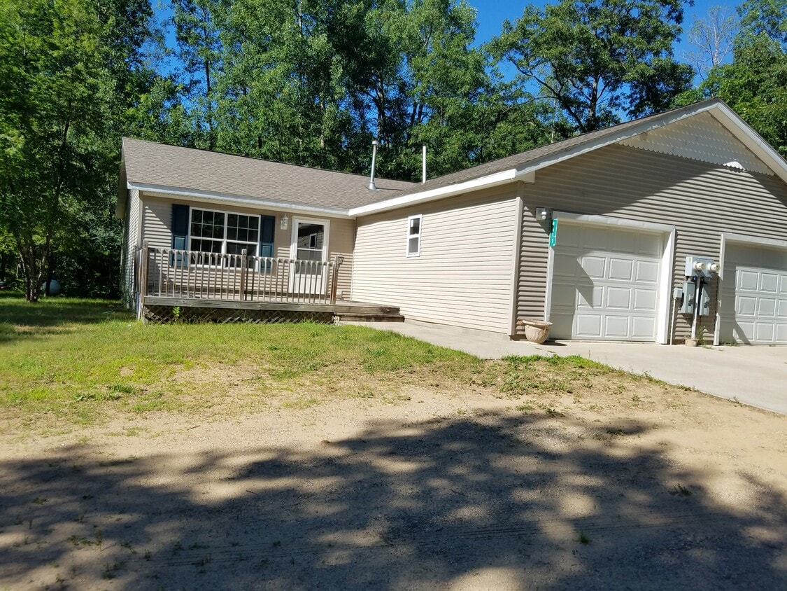 Primary Photo - 4417 Krys Rd