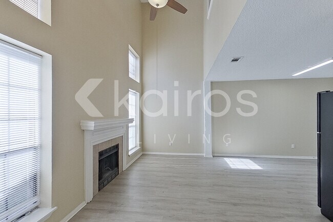 Building Photo - 2106 Woodnote Ln