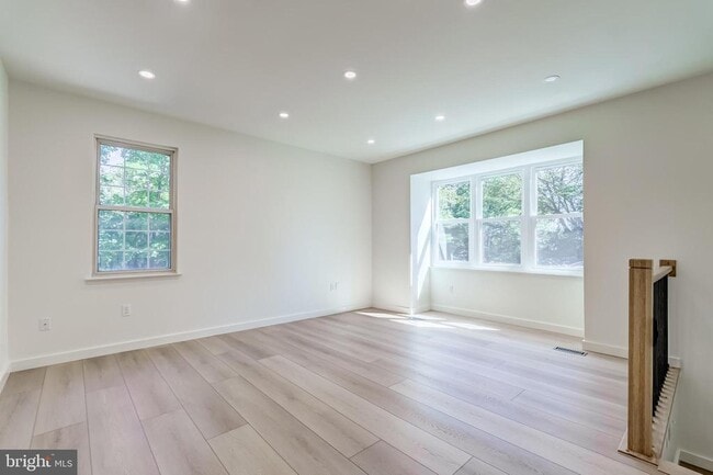 Foto del edificio - 2362 Branleigh Park Ct