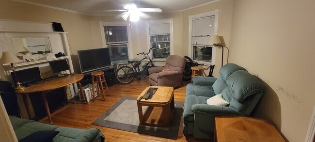 Foto del edificio - 310 Western Ave