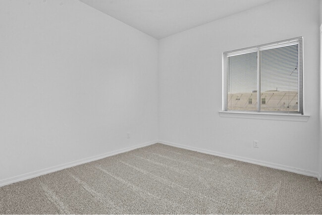 Building Photo - 977 Haggerston St