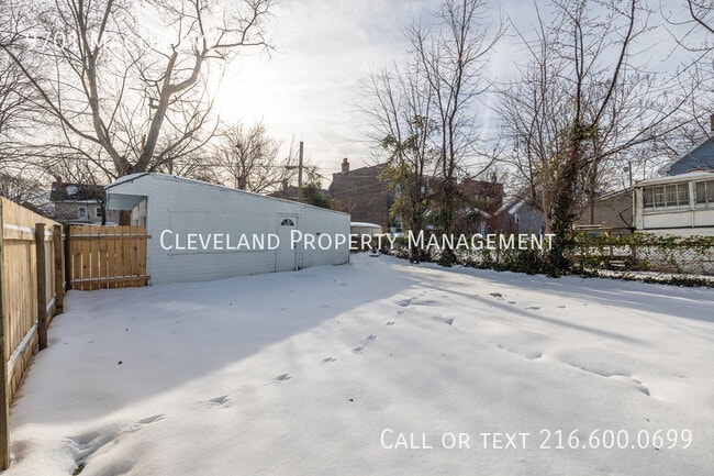 Building Photo - 9701 Macon Ave