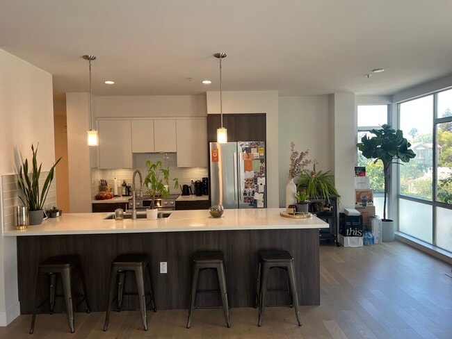 Building Photo - 901 Jefferson St