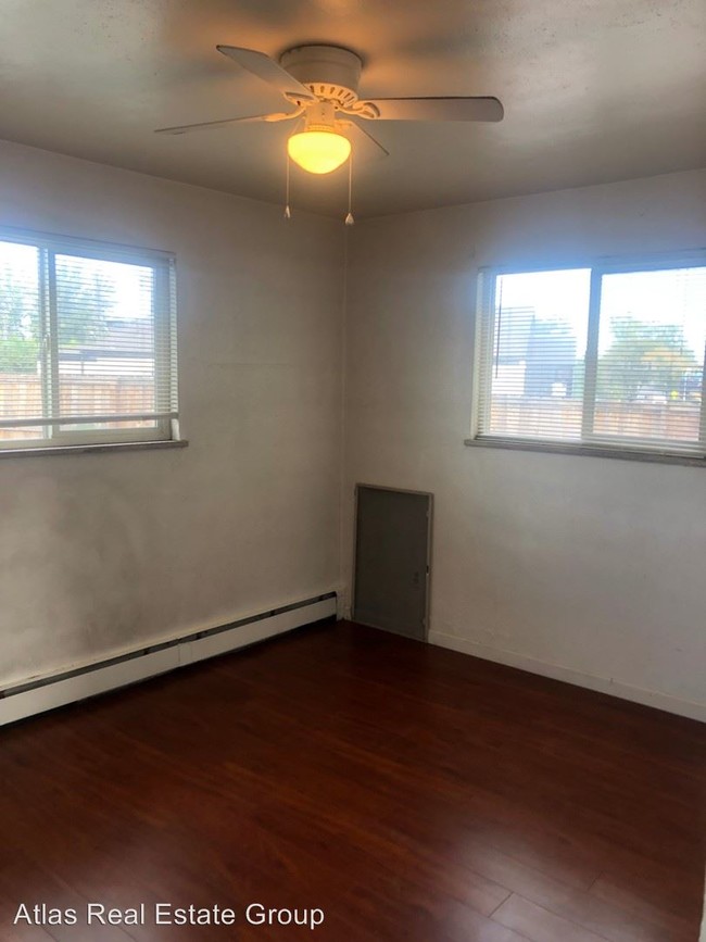 Building Photo - 9945 W 59th Pl
