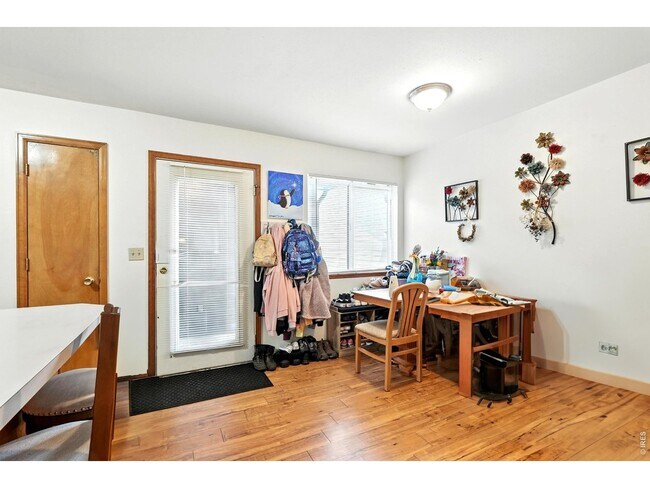 Foto del edificio - 2124 3rd St SW