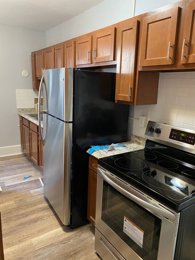 Primary Photo - 7 E Depew Ave