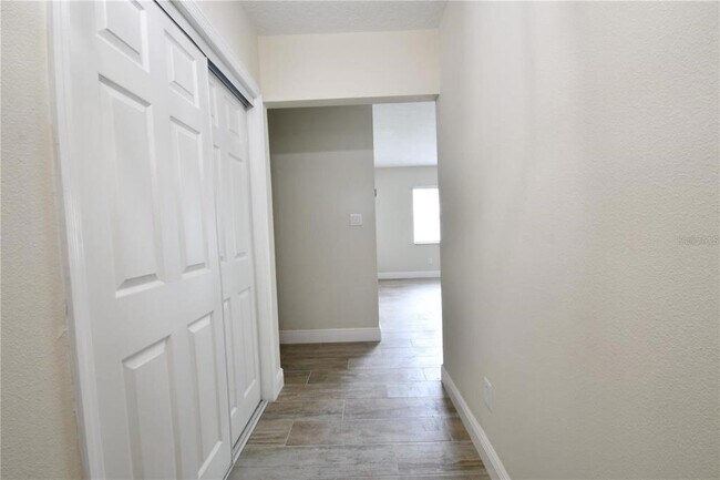 Foto del edificio - 450 Obispo Ave